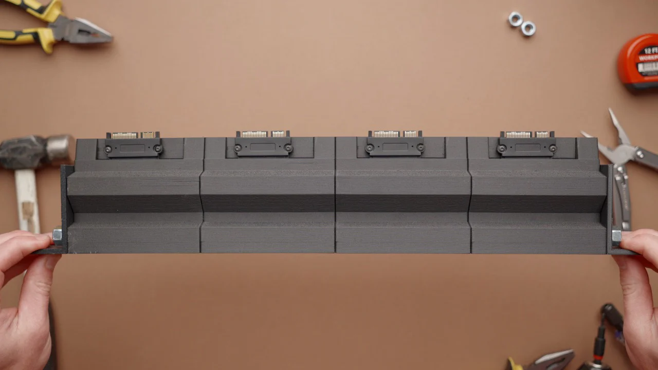 1U SSD Hot Swappable Rack Mount Dock - Image 4